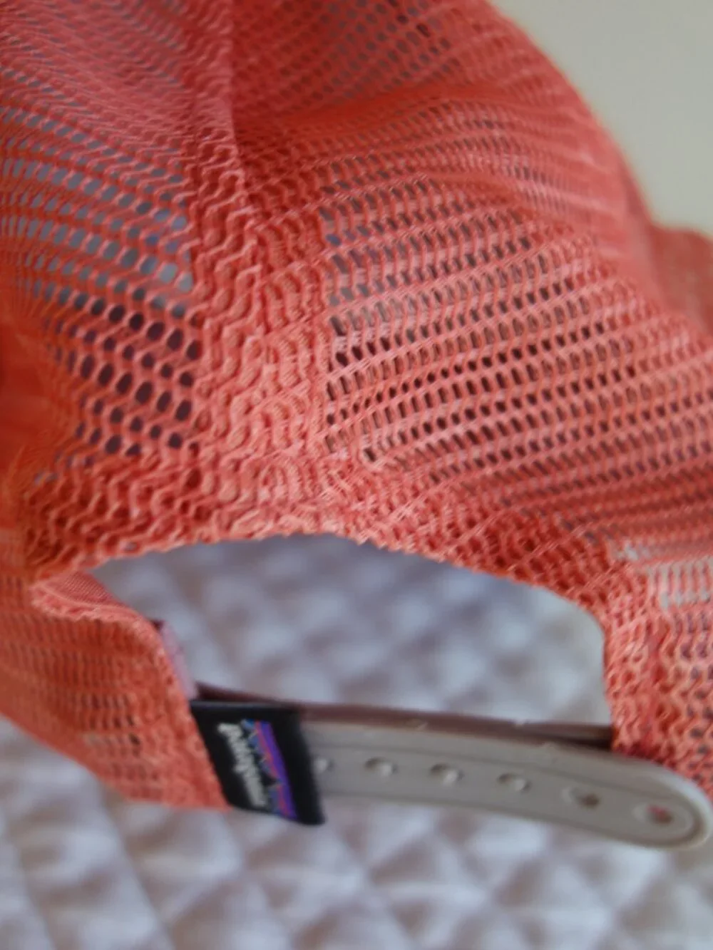 Lot of 4 PATAGONIA Snap Back Mesh Caps – olive / mauve / black / wine - Picture 3 of 13